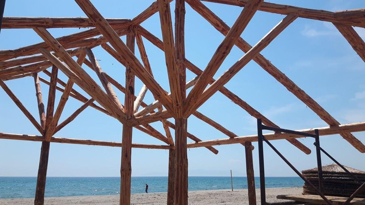 WOOD island — έργο